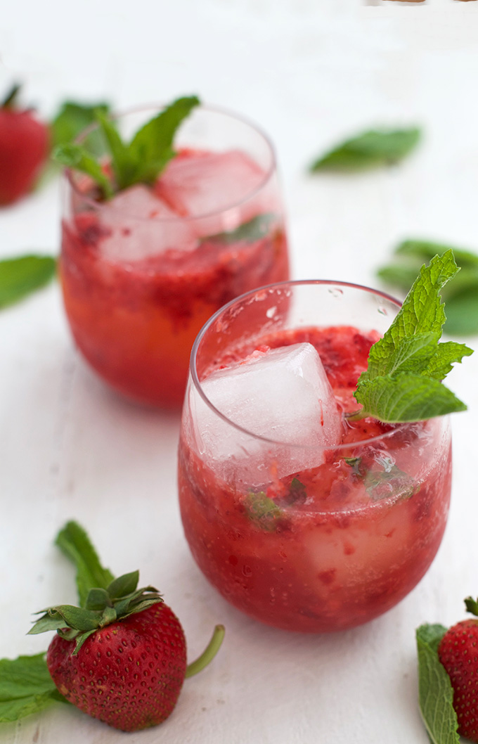 Virgin Strawberry Mint Juleps - Perfect for Derby day, summer barbecues, and pool days.