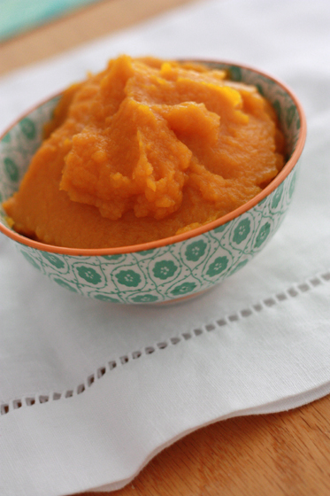 Make your own pumpkin puree this season! It's inexpensive, easy, and delicious! from www.onelovelylife.com