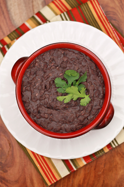 Making your own refried beans is easy! Let the slow cooker do the work for you . from www.onelovelylife.com