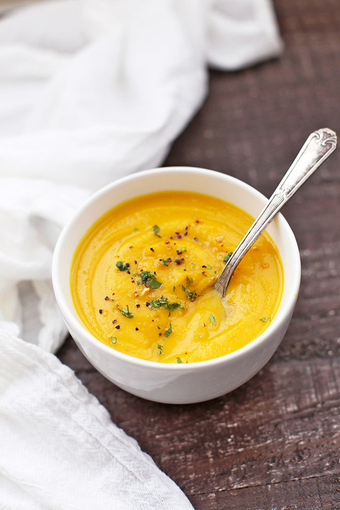 Roasted Butternut Squash Soup - This creamy vegan butternut squash soup is one of our fall and winter favorites. 