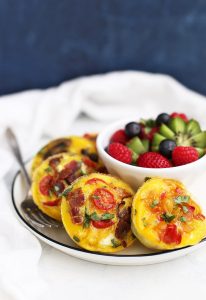 (Whole30 approved!) Paleo Mini Quiche - The perfect meal prep breakfast or lunch on the go.