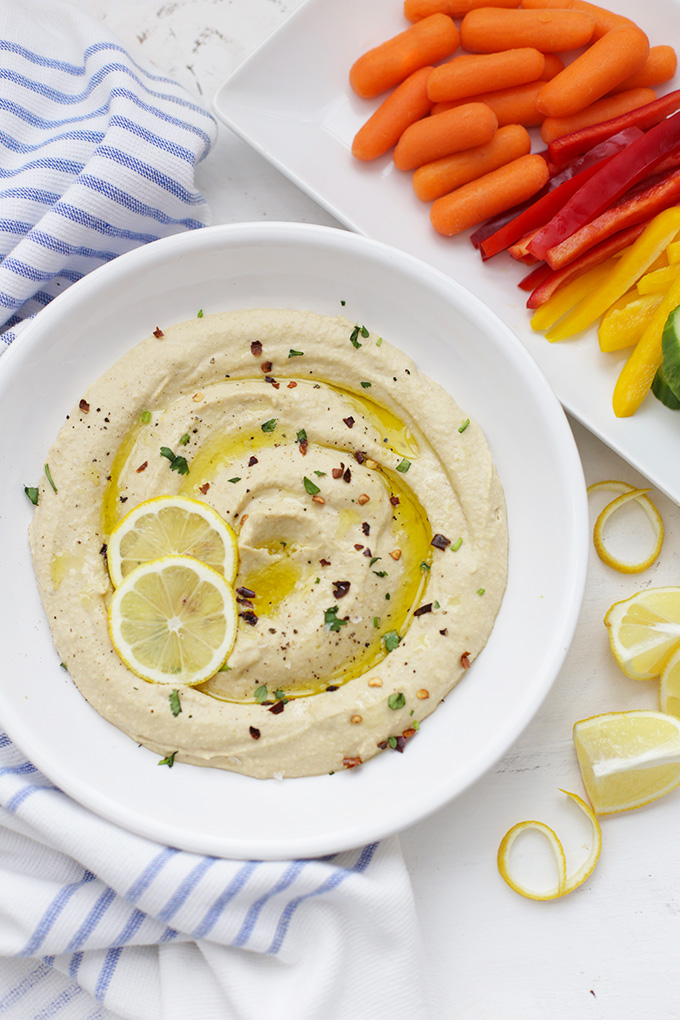 Make a batch of this lemon hummus and you can have a healthy lunch all week long! 