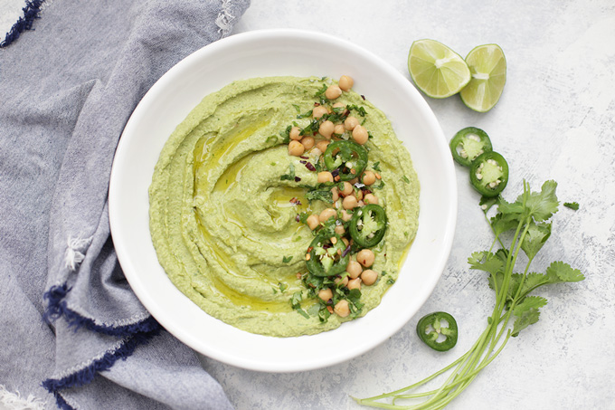 Cilantro Hummus - A perfect meal prep recipe. It makes awesome snacks or lunches. 