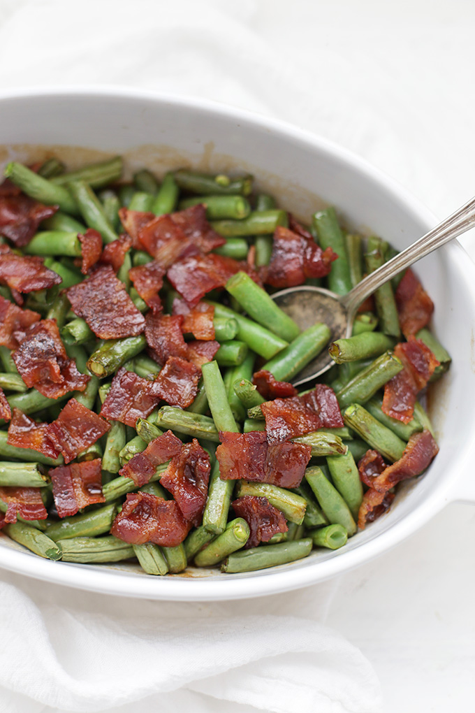 I could eat these smothered green beans with bacon almost every day. I love the sauce and the flavors!