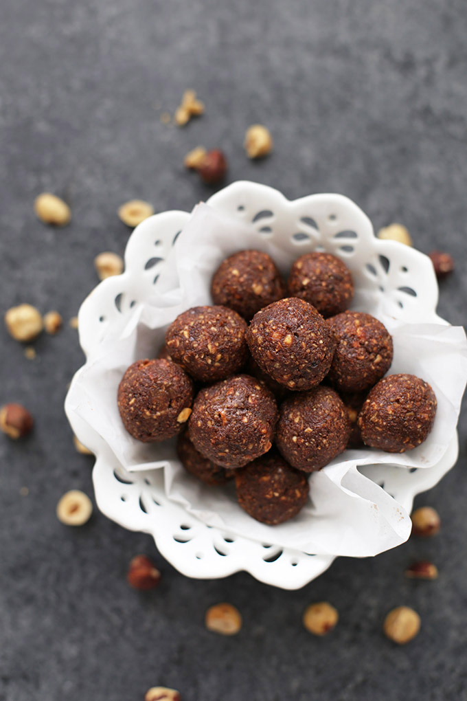 Nutella Energy Bites - All the flavor of Nutella but made from healthy ingredients! 