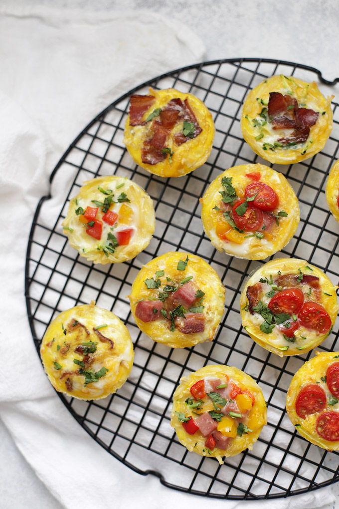 Mini Quiche with Hash Brown Crust - These are the perfect gluten free meal prep or brunch recipe! 