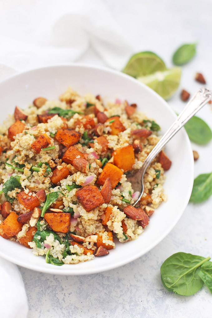 Smoky Squash Quinoa Salad - Love this for meal prep or healthy lunches! (Gluten free, vegan) 
