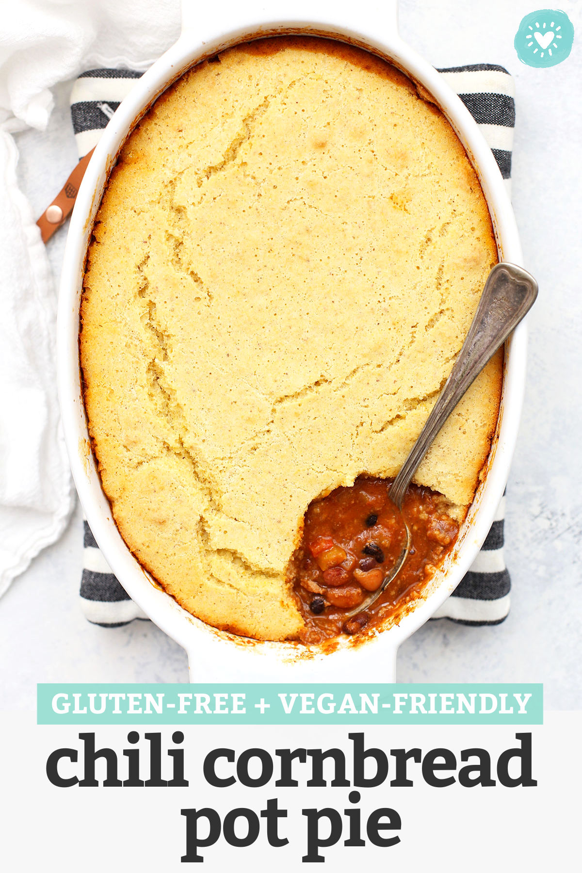 Chili Cornbread Pot Pie - This cozy chili & cornbread pot pie combines two favorites into one delicious meal. Gluten free, dairy free, and easily vegan! // tamale pie recipe // chili and cornbread // vegan chili // vegan cornbread // gluten free chili // gluten free cornbread // chili and cornbread pot pie recipe