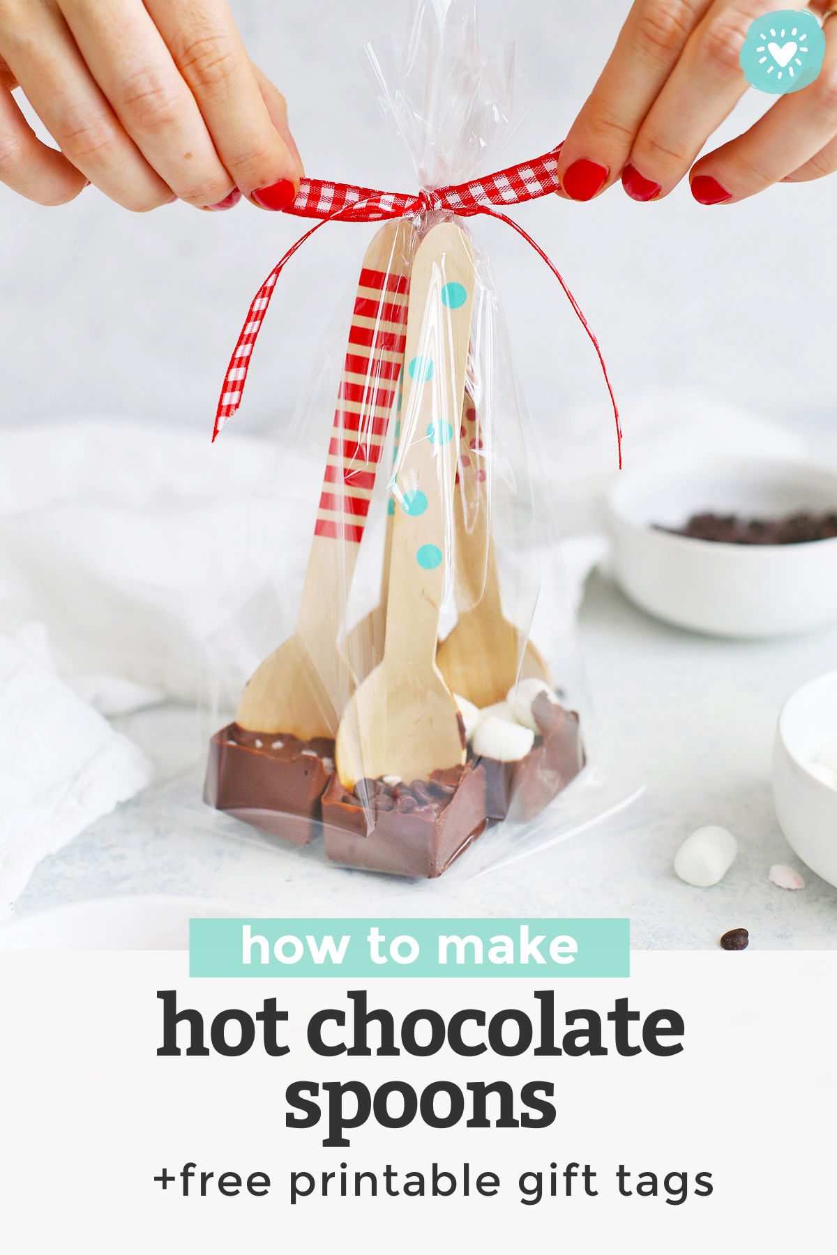 Hot Chocolate Spoons + FREE PRINTABLE GIFT TAGS! These chocolate-coated spoons are perfect for making homemade hot chocolate. They make a fun winter project or easy DIY holiday gift for friends and neighbors! (Gluten-free, dairy-free, paleo & vegan-friendly!) #hotchocolate #diygift #ediblegift #holidaygift #hotcocoa #hotchocolatespoon #vegan #allergyfriendly #paleo #freeprintable #printablegifttag