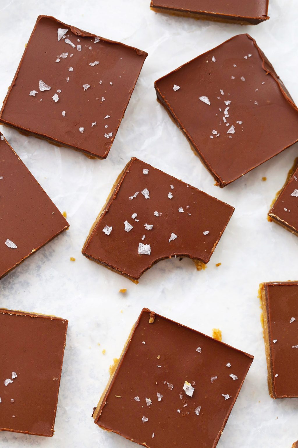 Healthy No Bake Chocolate Peanut Butter Bars (Gluten Free + Vegan ...