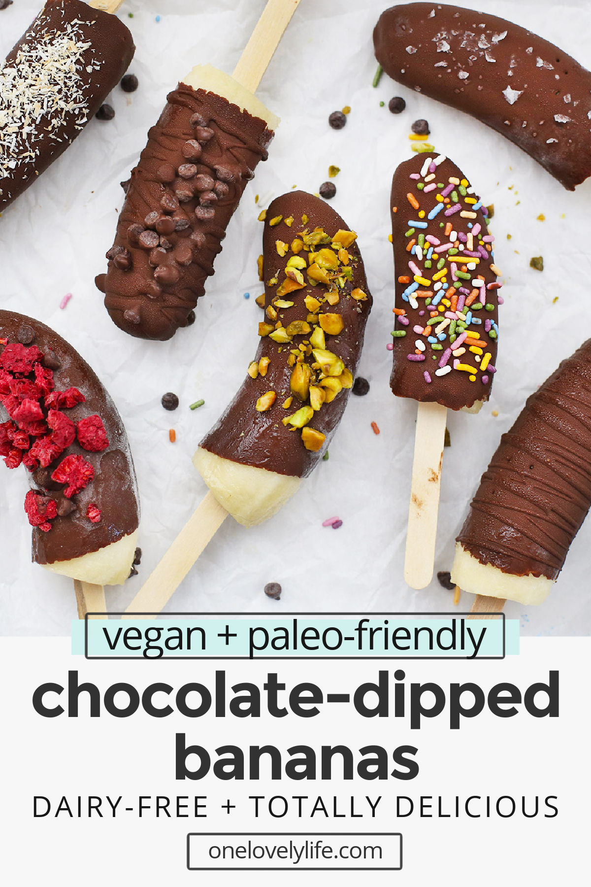 Healthy Chocolate Covered Bananas - These chocolate-dipped bananas are a delicious healthy snack or healthy dessert. Plus, they're gluten-free, vegan & paleo! // Chocolate Covered Banana Pops // Frozen Chocolate Bananas // chocolate dipped banana pops // healthy snack / healthy dessert / disneyland frozen bananas / healthy treat / healthy popsicle / kid friendly snack / summer snack / frozen bananas / paleo / vegan / gluten free