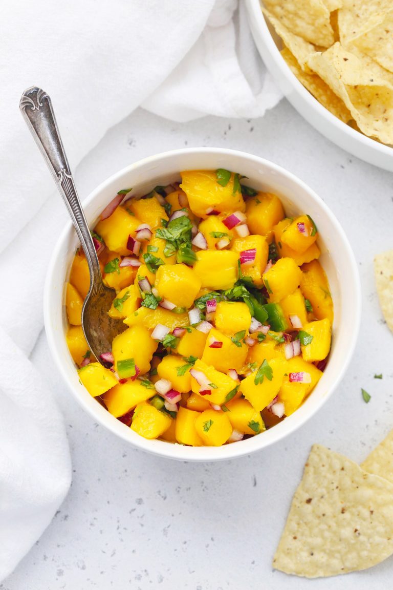 Fresh Mango Salsa (Naturally Paleo + Vegan!)