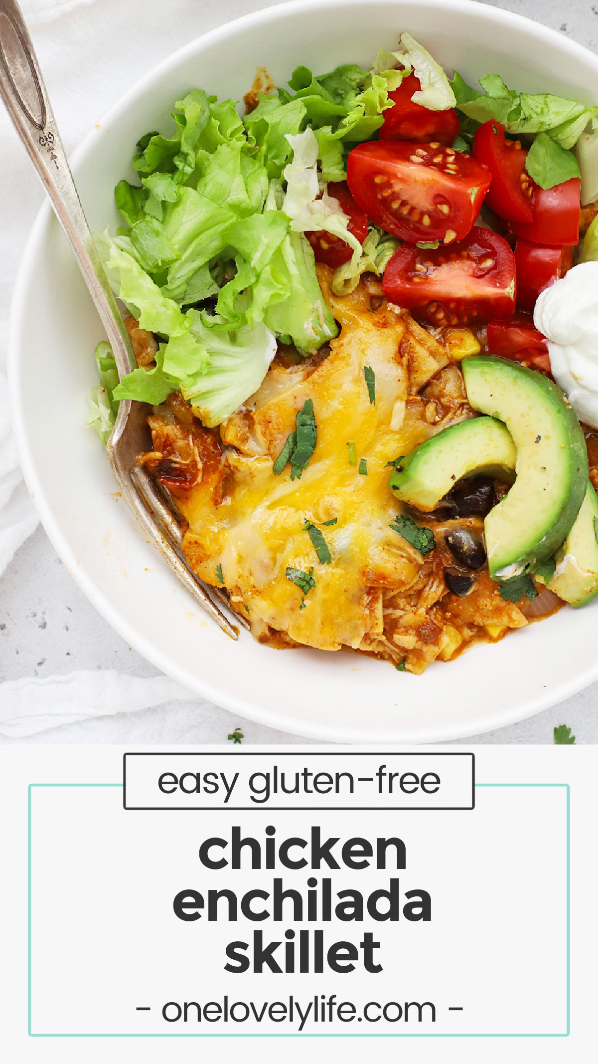 Easy Chicken Enchilada Skillet - This enchilada bake is made in one pan and PACKED with delicious flavor. You'll love this easy dinner recipe! // One Pan Dinner // Skillet Dinner / Easy Healthy Dinner Ideas / Healthy Dinner Recipe / Gluten Free Dinner / Enchilada skillet recipe / chicken enchilada skillet recipe / gluten free chicken enchilada skillet / gluten free one pan dinner