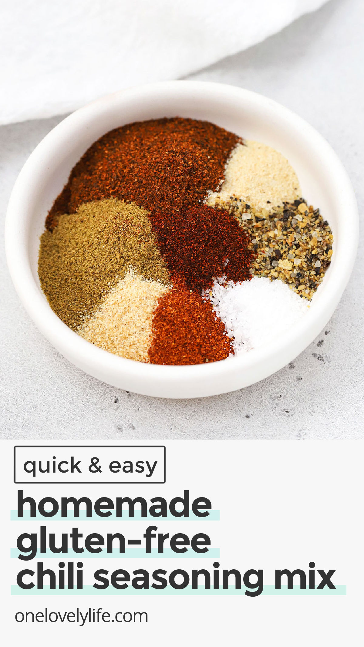 This easy gluten-free chili seasoning mix is a delicious blend that makes homemade chili taste incredible. (Naturally vegan, paleo & whole30) // gluten free chili seasoning / gluten free chili seasoning packet / the best gluten-free chili seasoning / gluten free chili seasoning brands / gluten free chili spices / gluten free chili spice mix / gluten free chili packet / gluten free spice mix / homemade chili seasoning / homemade gluten free chili seasoning