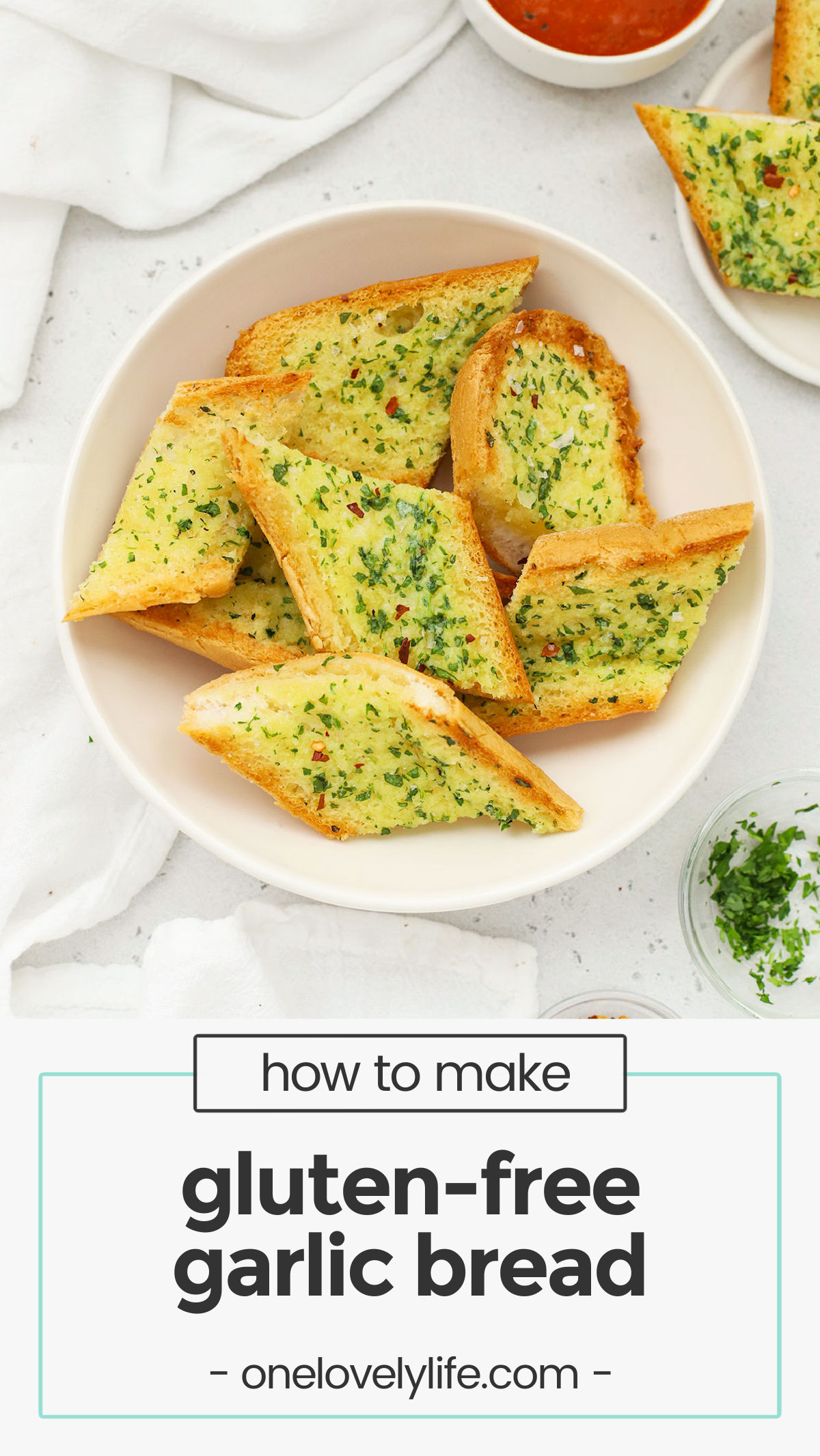 How to make the BEST gluten-free garlic bread. Soft gluten-free baguettes + our easy garlic butter = toasty, buttery perfection! // gluten-free Texas toast / gluten-free garlic toast / garlic butter recipe / garlic toast / gluten free side dish / gluten-free side dishes / sides to serve with spaghetti /