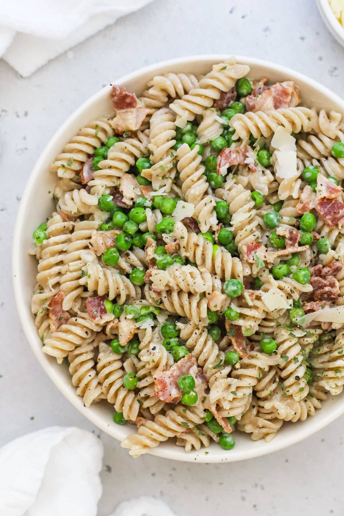 Gluten-free pasta with peas and bacon